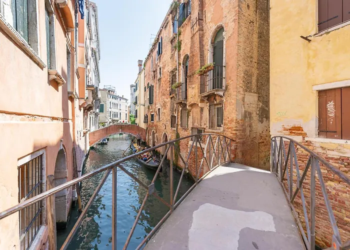 Luxury Penthouse With Terrace *