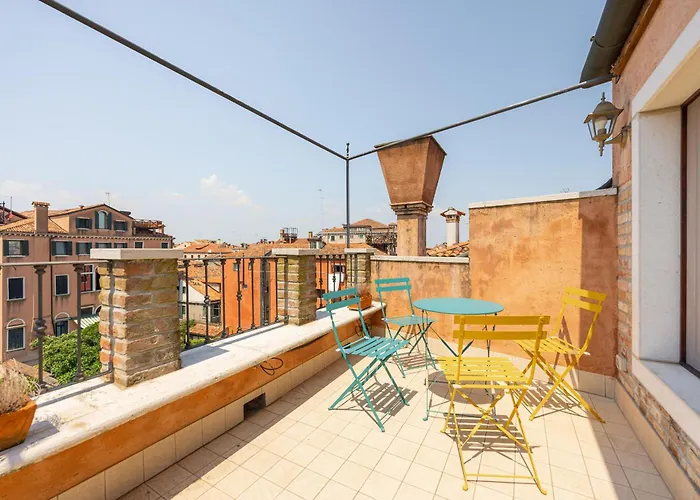 Luxury Penthouse With Terrace